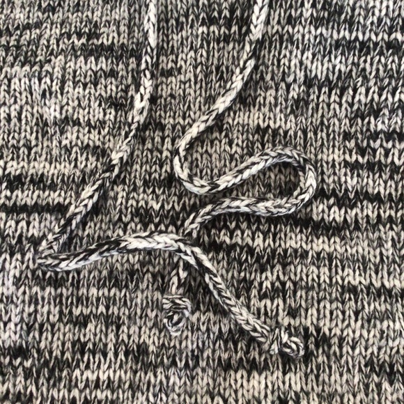 EXPRESS BLACK WHITE MOHAIR WOOL HOODIE PONCHO LARGE - Picture 8 of 12